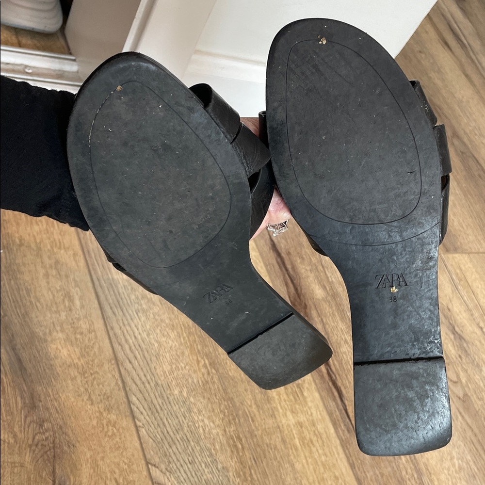Zara Women's Black Slide Sandals - Picture 2 of 3